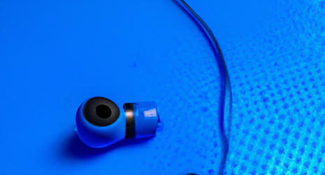 Auriculares Bluetooth resistentes al agua ideales para deportistas.