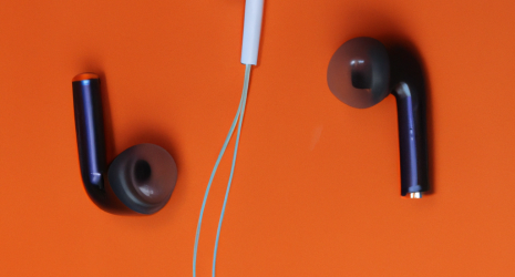 Descubre los auriculares Bluetooth más versátiles y compatibles con todos tus dispositivos.
